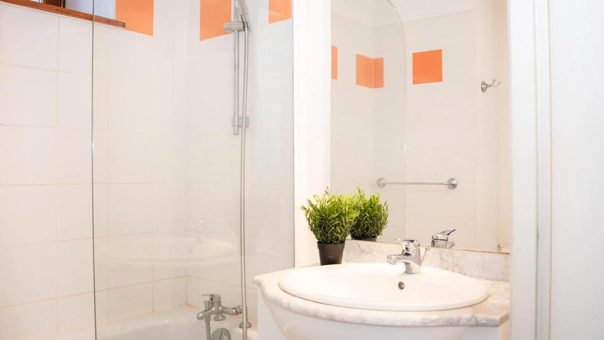 Appartement 2 Pieces Pour 6 Personnes Avec Balcon Et Acces Piscine A Vignec, Proche Saint-Lary-Soulan - Fr-1-504-598 Vignec